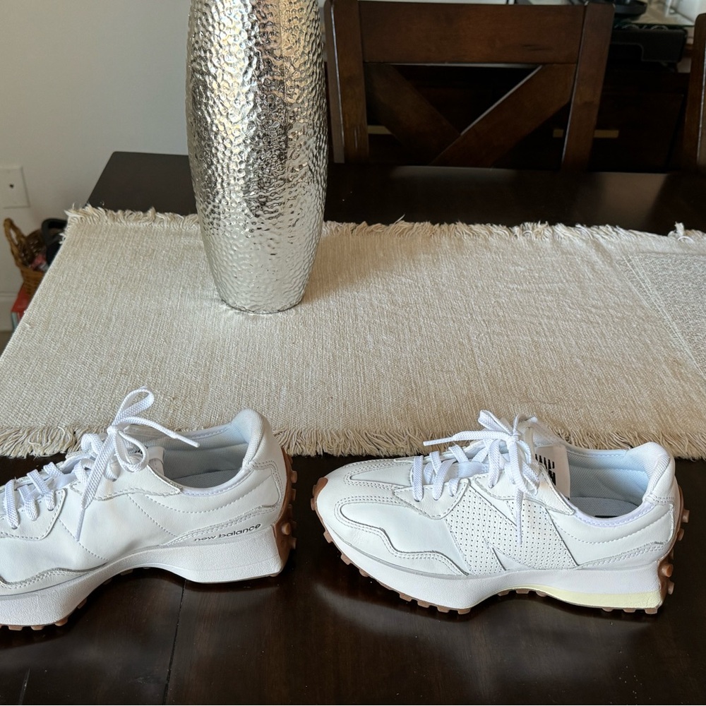 New Balance | 327 Sneaker Tennis Shoes | White White | Women’s Size 6.5